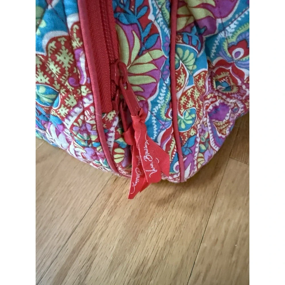 Vera Bradley RETIRED PRINT Paisley in Paradise Large Travel Duffle Bag  EUC